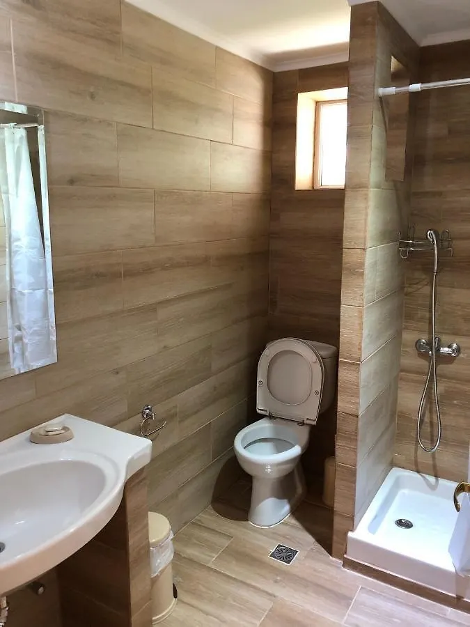 Petros Rooms & Apartments Lixouri Greece