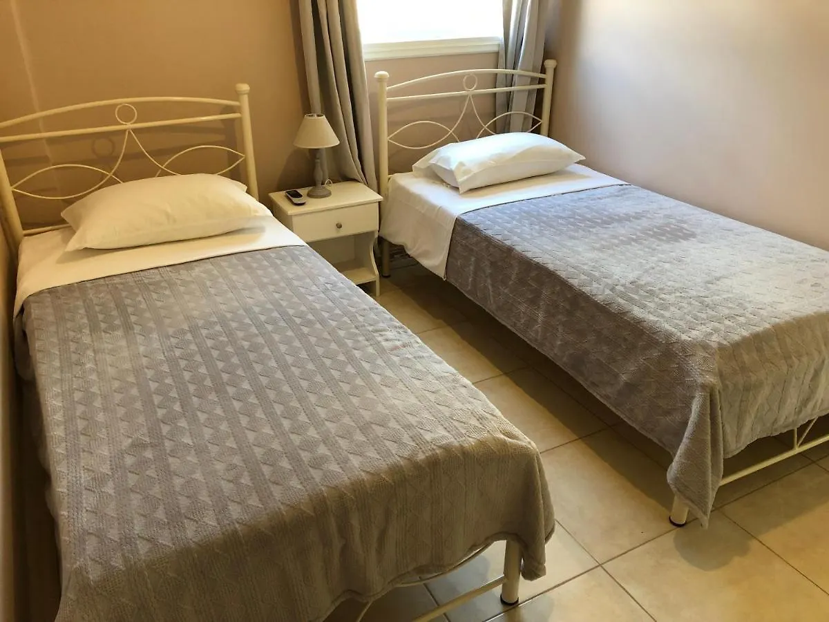 Petros Rooms & Apartments Lixouri Greece