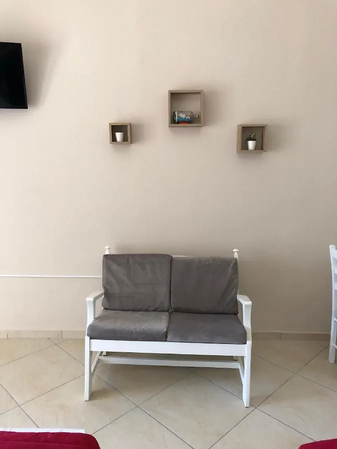 Petros Rooms & Apartments Lixouri Greece