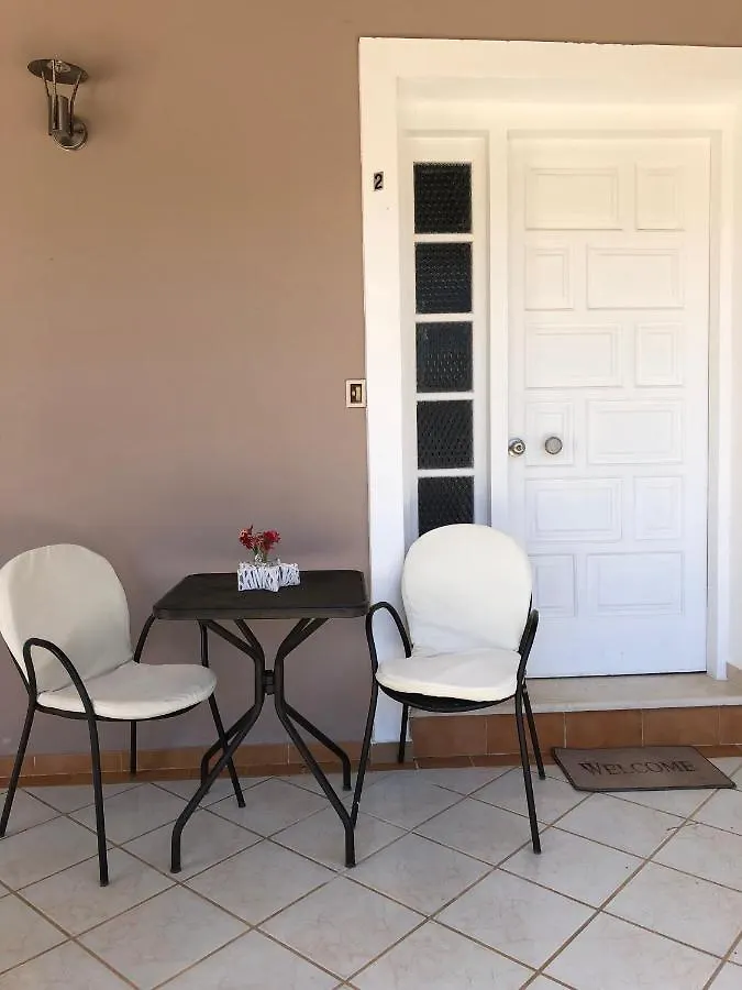 Petros Rooms & Apartments Lixouri