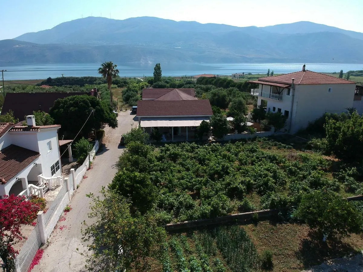 Petros Rooms & Apartments Lixouri 0*,  Greece