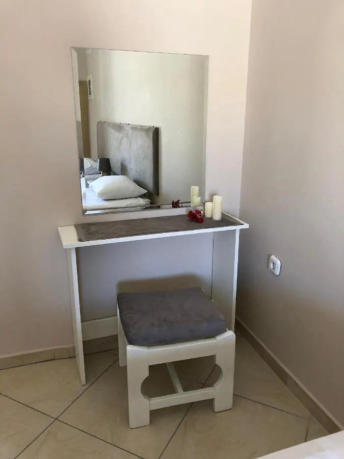 Petros Rooms & Apartments Lixouri